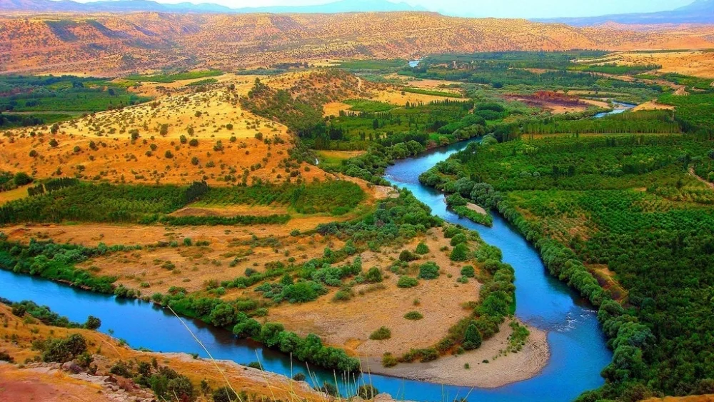 Eastern Highlands image