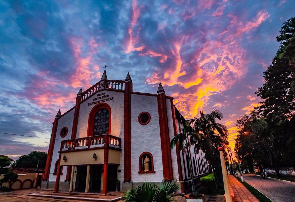 Pilar image